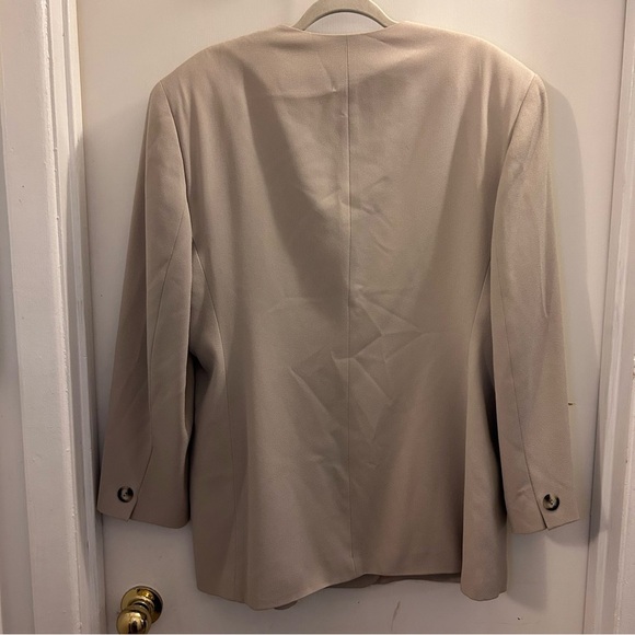 Jones New York Beige Double-Breasted Blazer Women’s Size 16 Longline - Picture 2 of 6